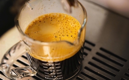 Tại Sao Cà Phê Rang Xay Mới Có Nhiều Crema Hơn? Cách Nhận Biết Cà Phê Còn Tươi